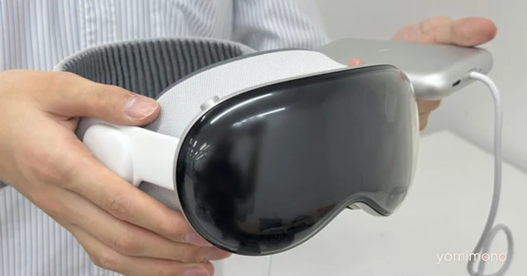 Apple Halts Vision Pro Successor Development to Focus on Smart Glasses