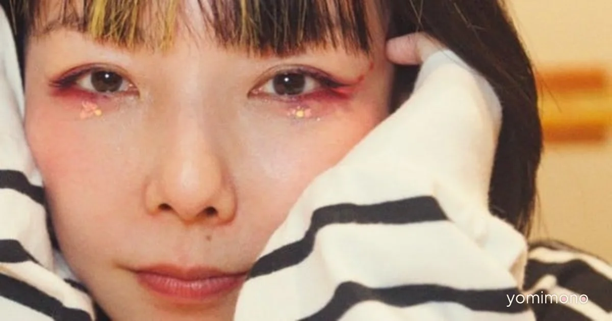 Singer aiko Hugs Concert Goer Who Collapsed, Then Reveals He Is Her Father