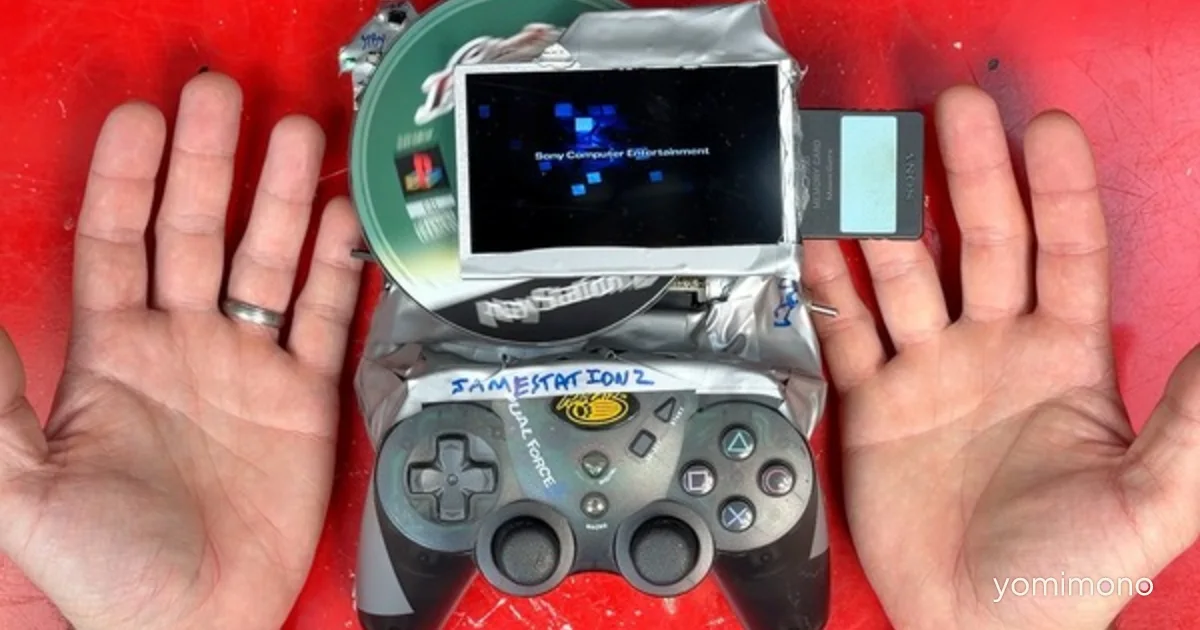 YouTuber Builds a Portable PS2 With Duct Tape and Hot Glue